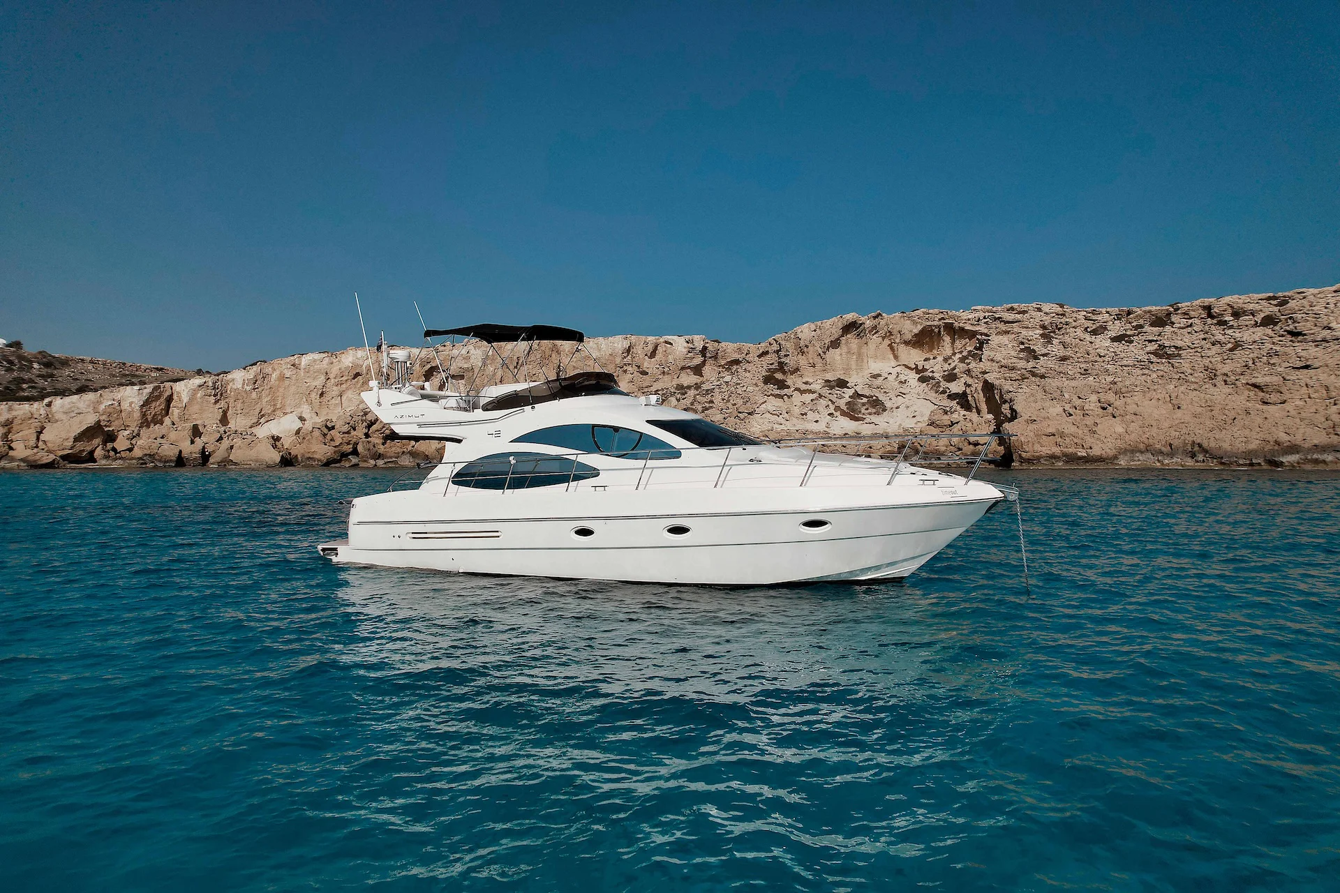 AZIMUT 42